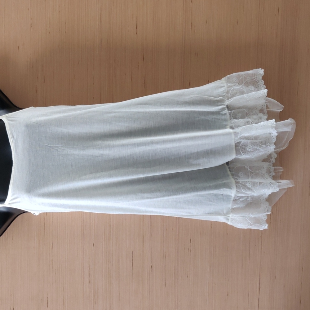 Altar'd State slip with lace